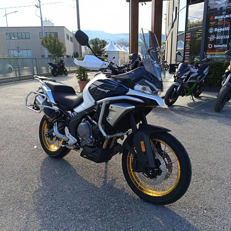 CFMOTO 700MT Adventure (2025 - 26) (5)
