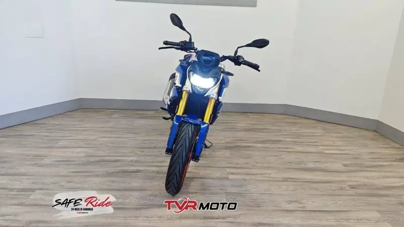 Bmw G 310 R (2021 - 25) (3)