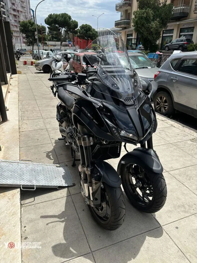 Yamaha Niken 890 GT (2023 - 26) (2)