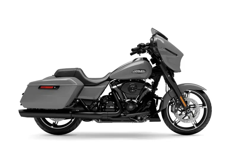 Harley-Davidson Street Glide (2024 - 26)