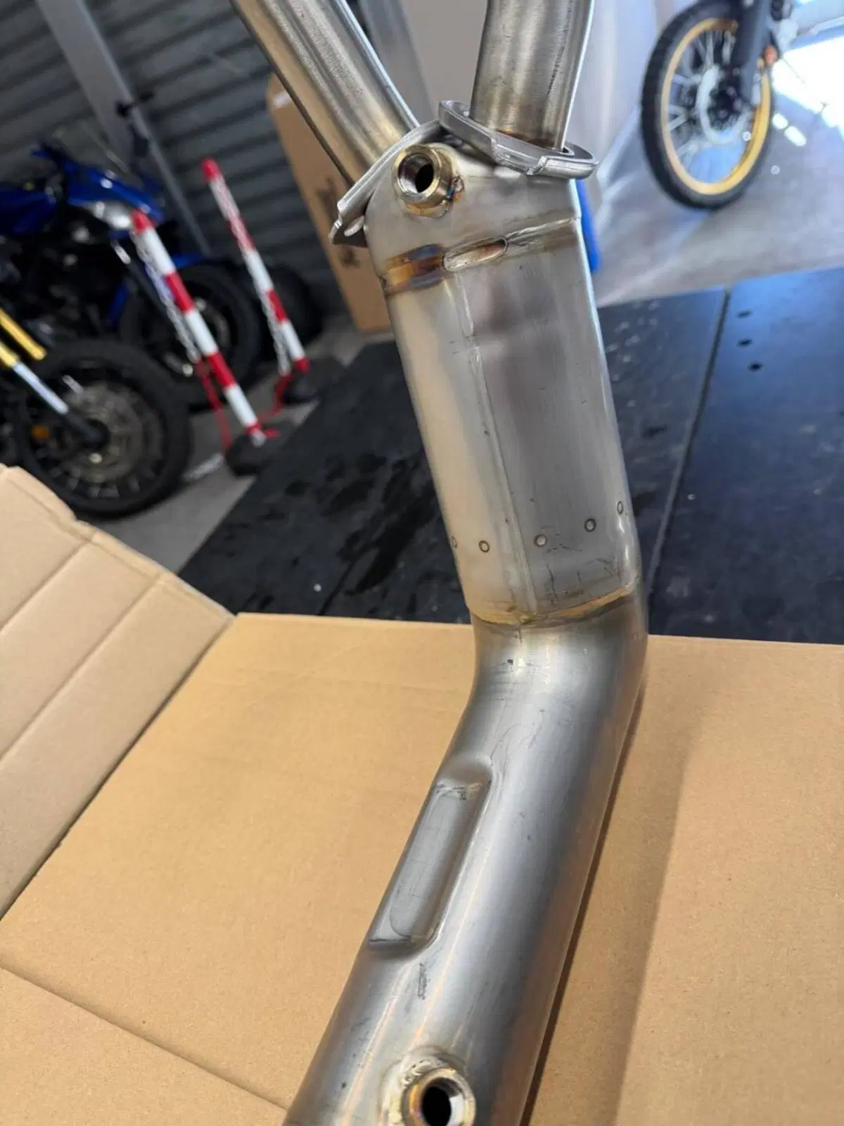 Scarico Akrapovic per mt07 2025/26 (3)