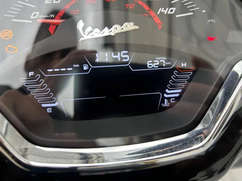 Vespa GTS 300 Super (2023 - 24) (8)