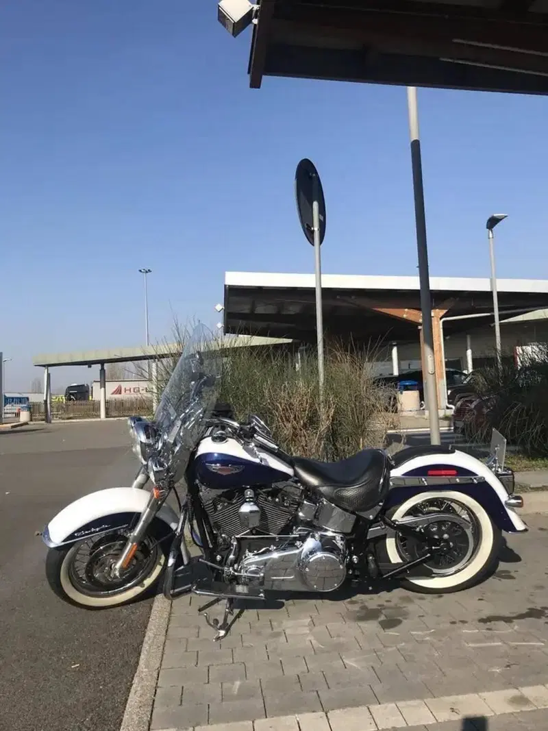 Harley-Davidson 1584 Deluxe (2007 - 08) - FLSTN