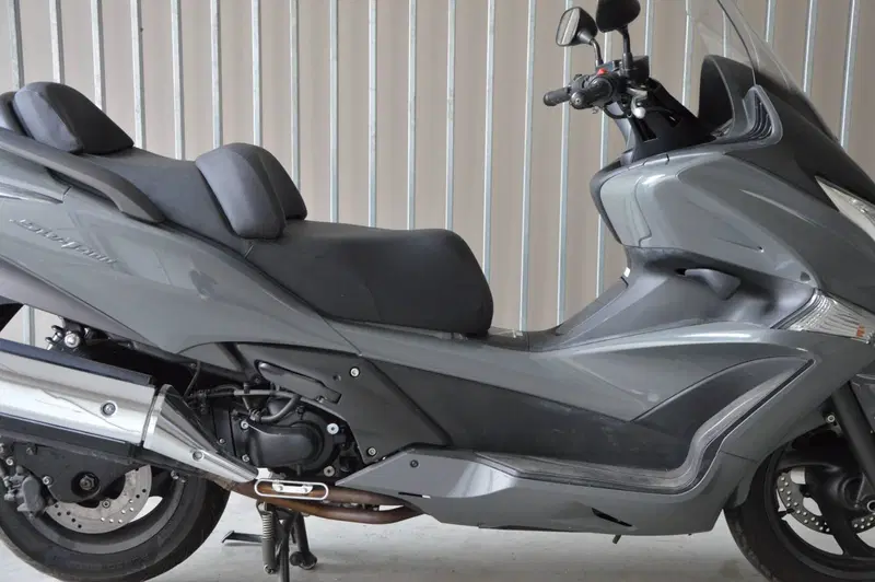 Honda Silver Wing 400 (2006 - 09) (2)