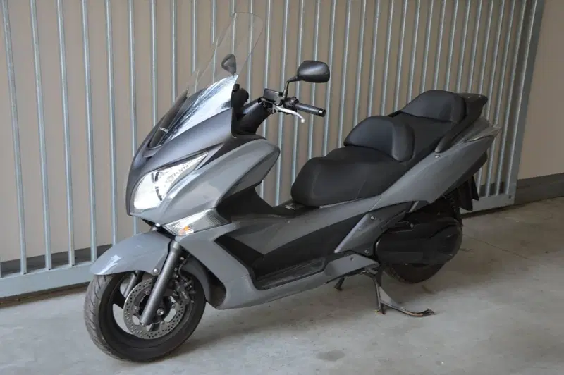 Honda Silver Wing 400 (2006 - 09) (17)