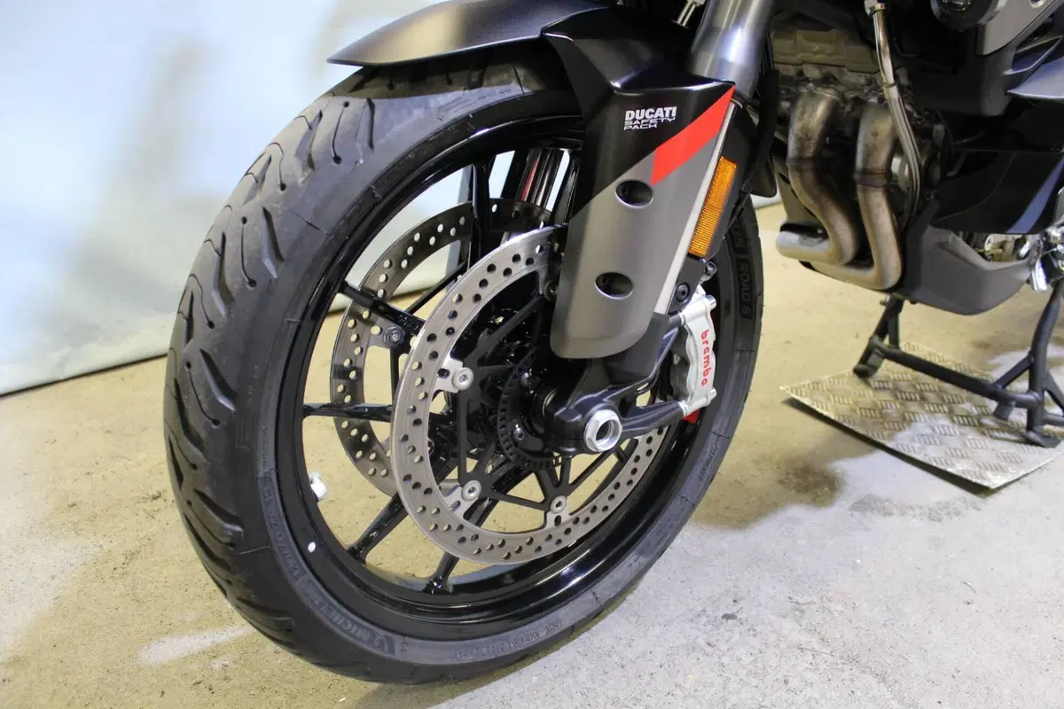 Ducati Multistrada V4 S Grand Tour (2024) (14)