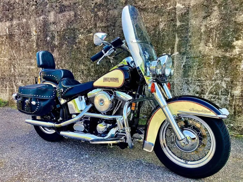 Harley-Davidson 1340 Heritage Classic (1984 - 98) - FLSTC (2)