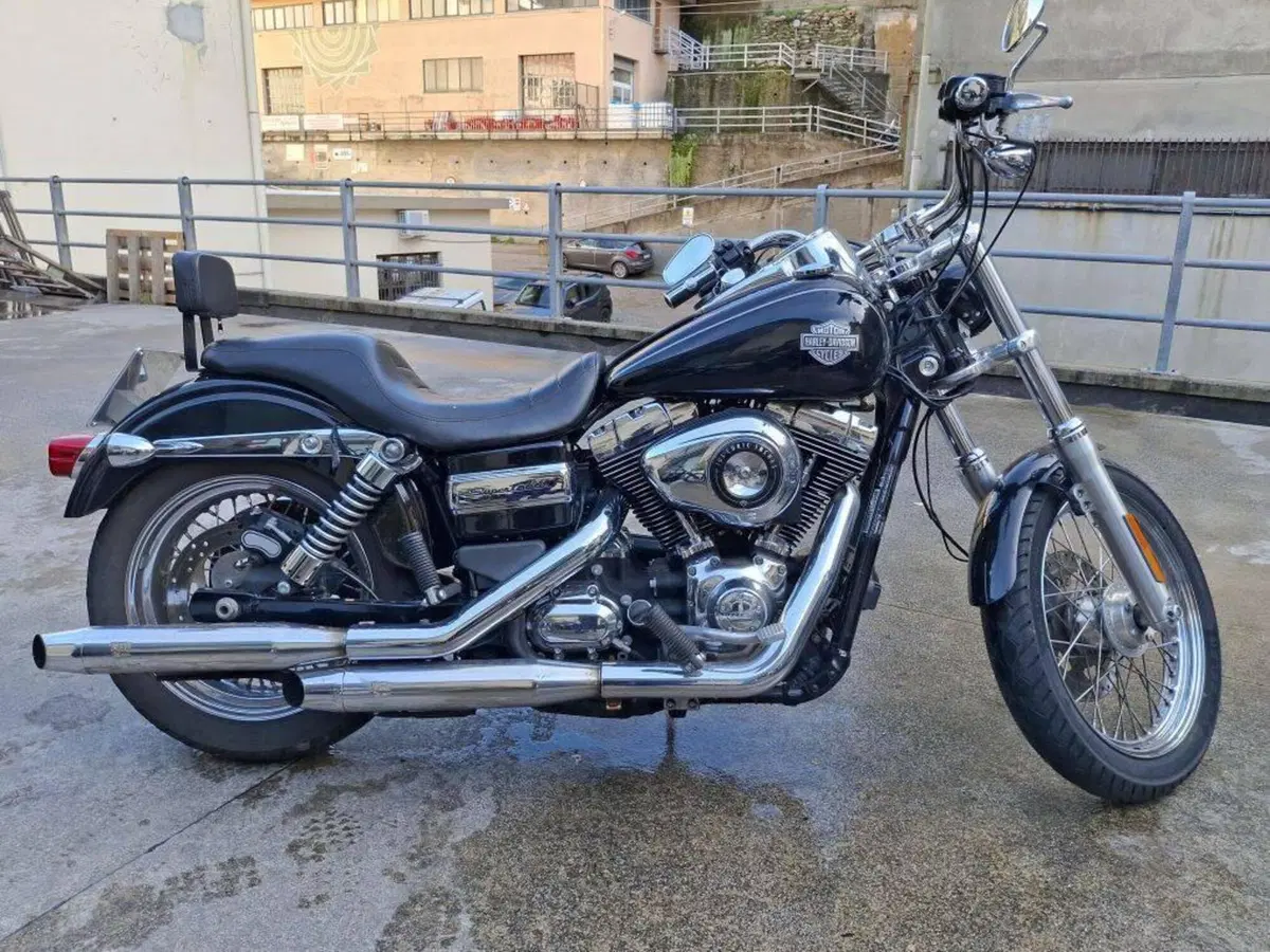 Harley-Davidson 1690 Super Glide Custom (2014) - FXDC