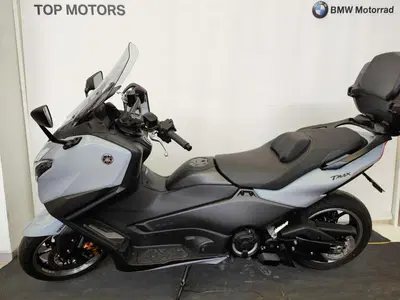 Yamaha T-Max 560 Tech Max (2025 - 26) usata