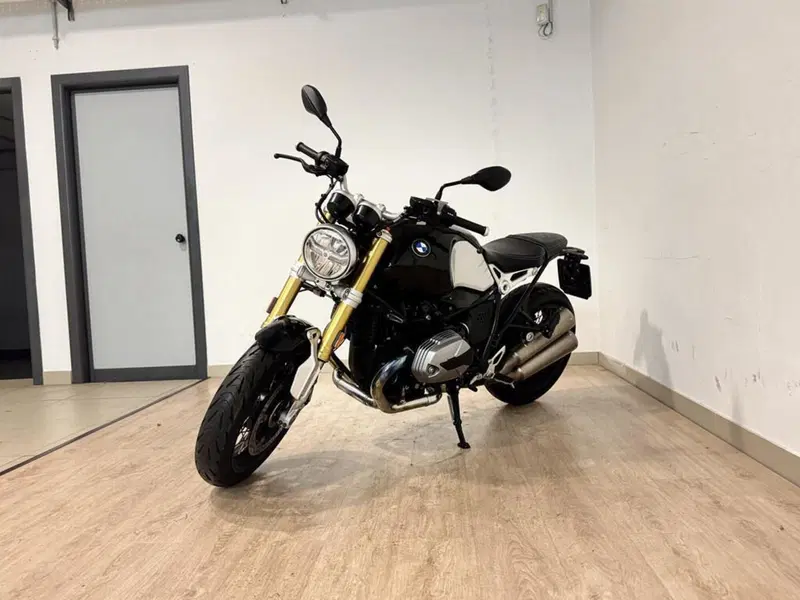 Bmw R nineT (2021 - 24) (2)