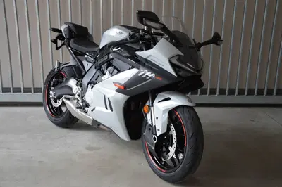 CFMOTO 675SR-R (2025 - 26) nuova