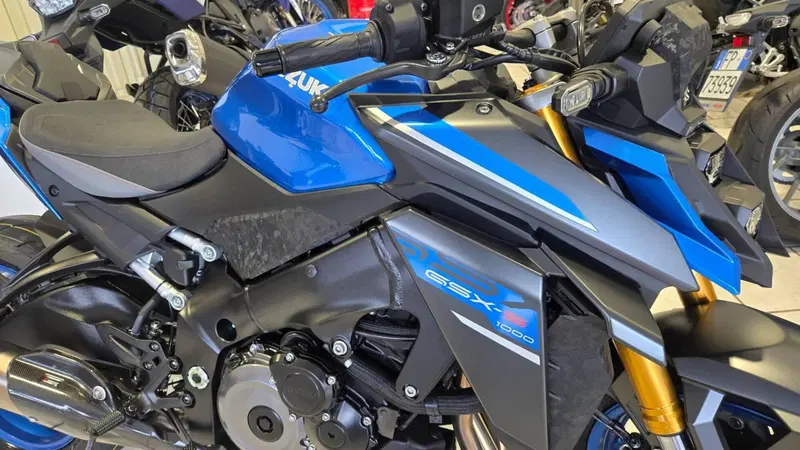 Suzuki GSX-S1000 EVO (2025 - 26) (9)