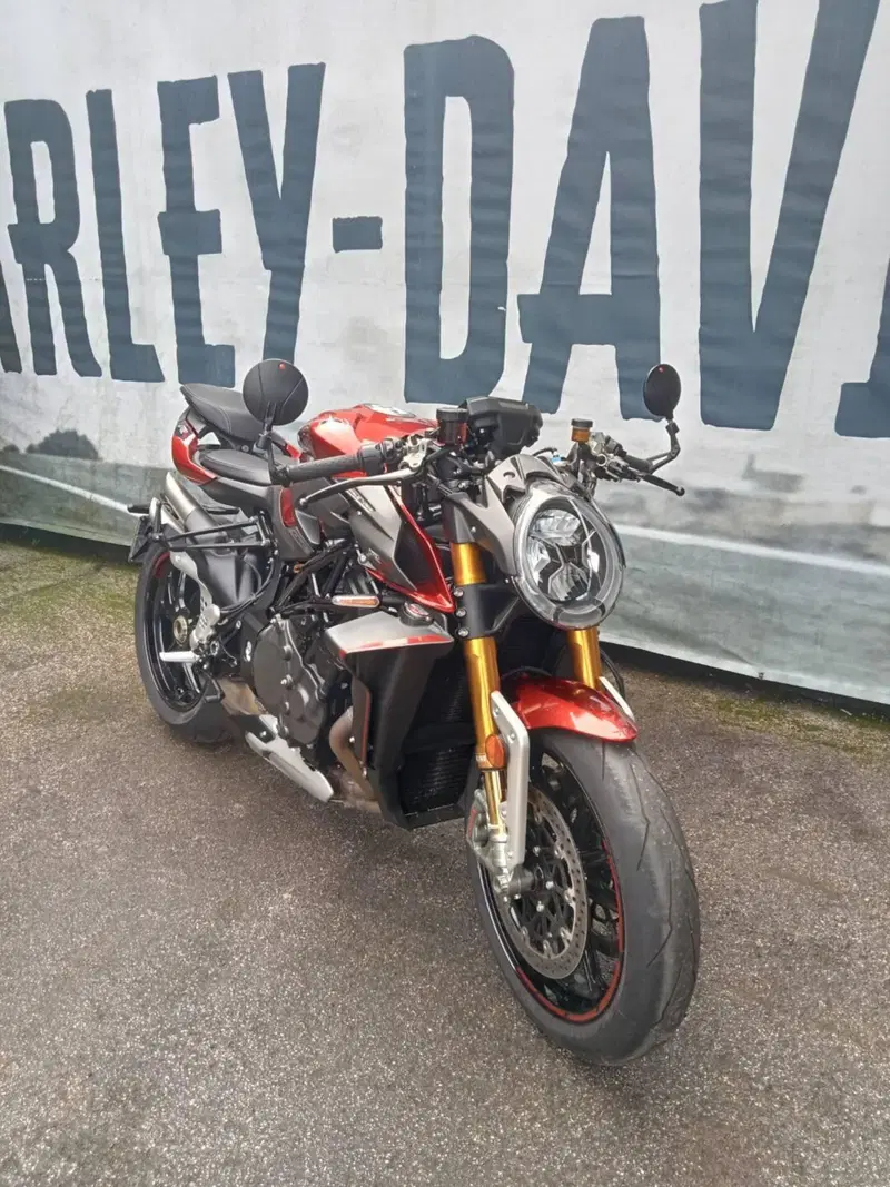 MV Agusta Brutale 1000 RR (2021 - 25) (2)