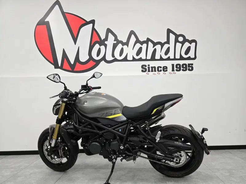 Benelli 752 S (2022 - 25) (3)