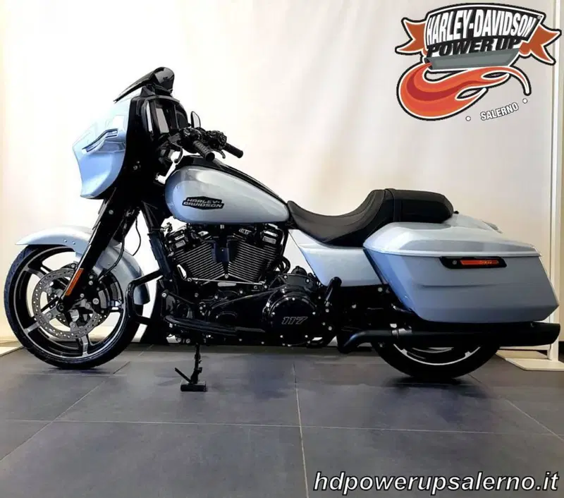 Harley-Davidson Street Glide (2024 - 26)