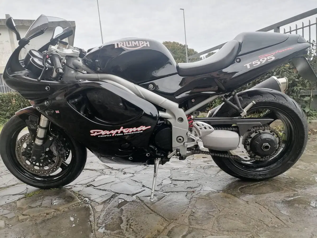 Triumph Daytona T 595 (1996 - 02) (5)