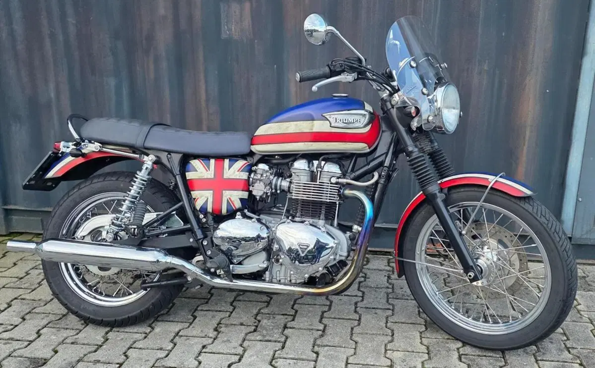 Triumph Bonneville T100 (2001 - 07)