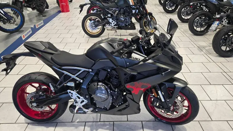 Suzuki GSX-8R EVO (2025 - 26)