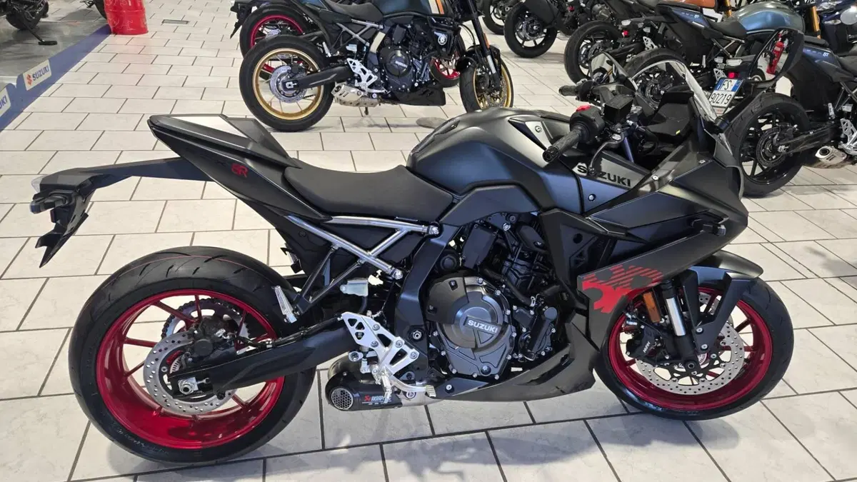 Suzuki GSX-8R EVO (2025 - 26) (3)