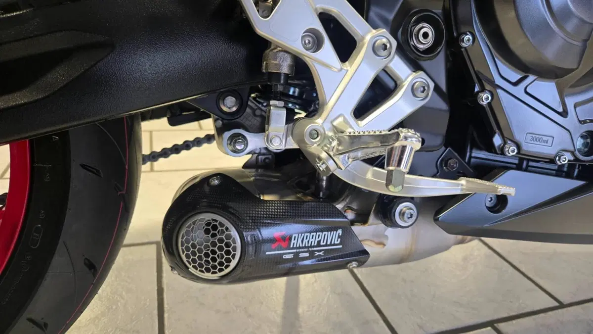 Suzuki GSX-8R EVO (2025 - 26) (5)