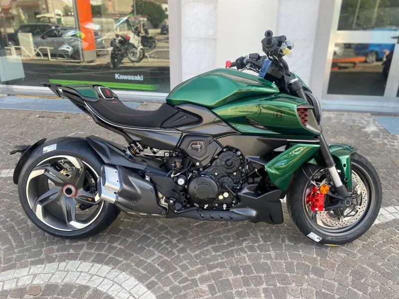 Ducati Diavel for Bentley (2024)