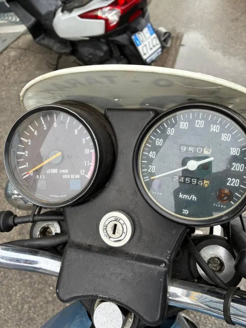 Laverda 350 (5)