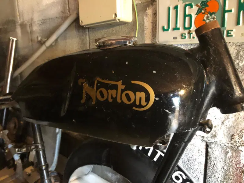 Serbatoio Triumph Bsa norton gas tank t120 (16)