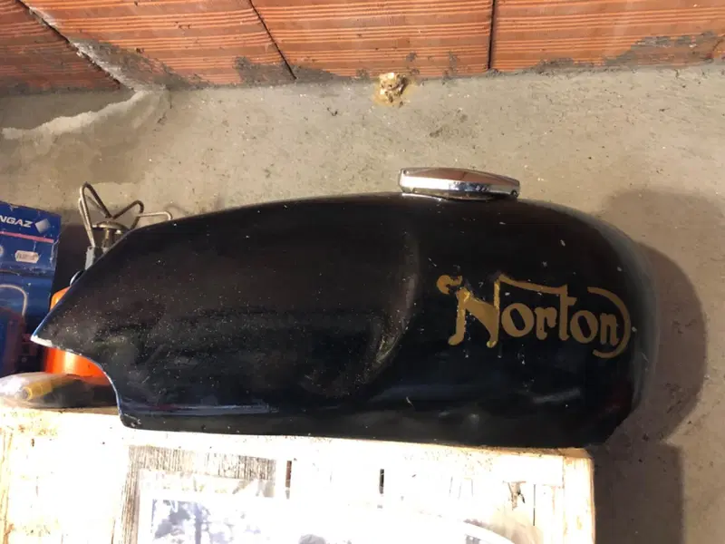 Serbatoio Triumph Bsa norton gas tank t120 (18)
