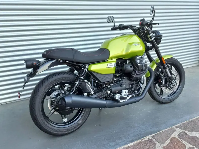 Moto Guzzi V7 Sport (2025 - 26) (7)