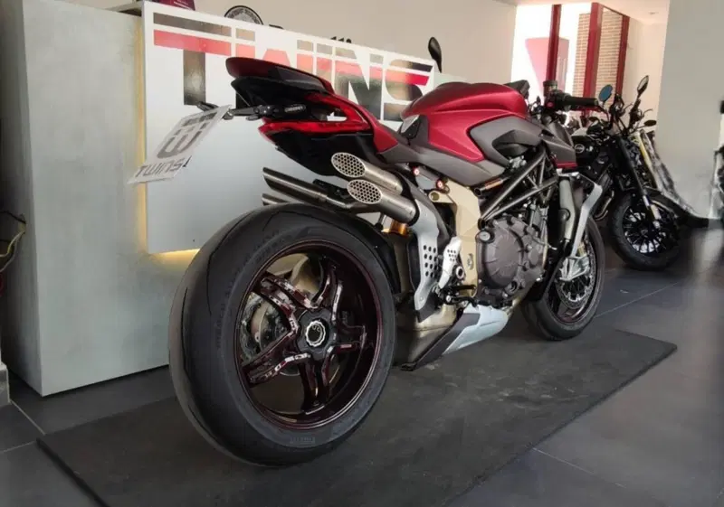 MV Agusta Brutale 1000 Serie Oro (2019 - 20) (8)