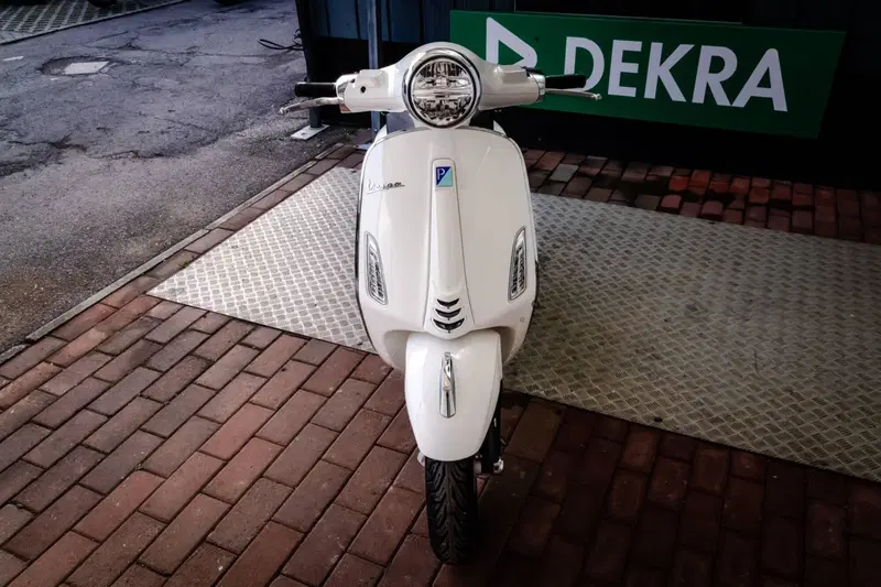 Vespa Primavera 125 (2024 - 25) (11)