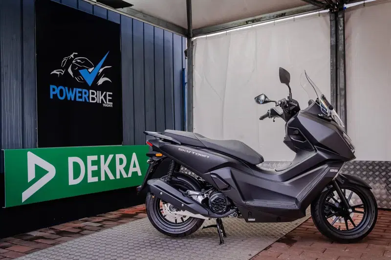 Kymco Skytown 125i (2024 - 26) (2)