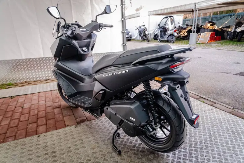 Kymco Skytown 125i (2024 - 26) (5)