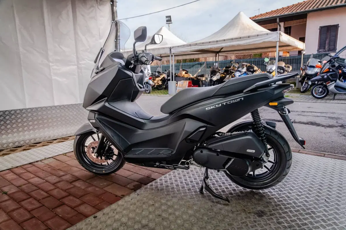 Kymco Skytown 125i (2024 - 26) (6)