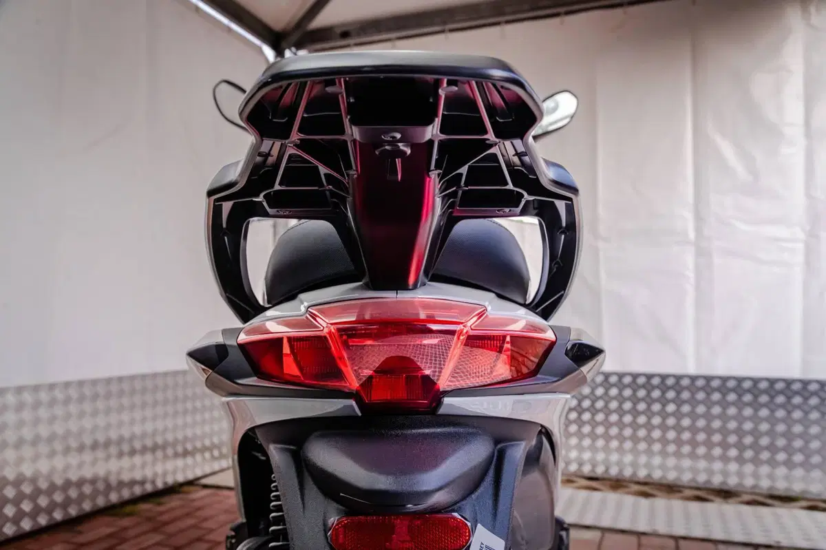 Piaggio Liberty 125 S (2025 - 26) (4)