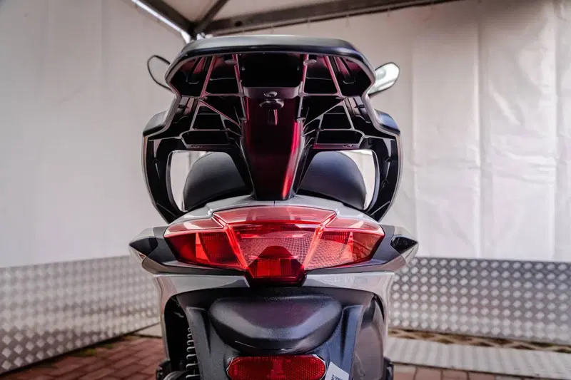Piaggio Liberty 125 S (2025 - 26) (4)