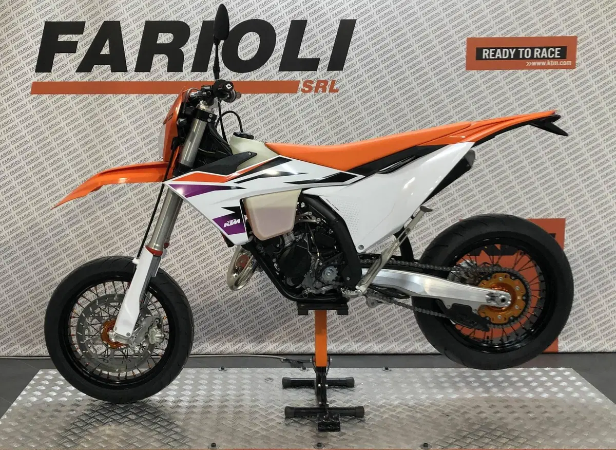 KTM 125 XC-W (2025) (5)