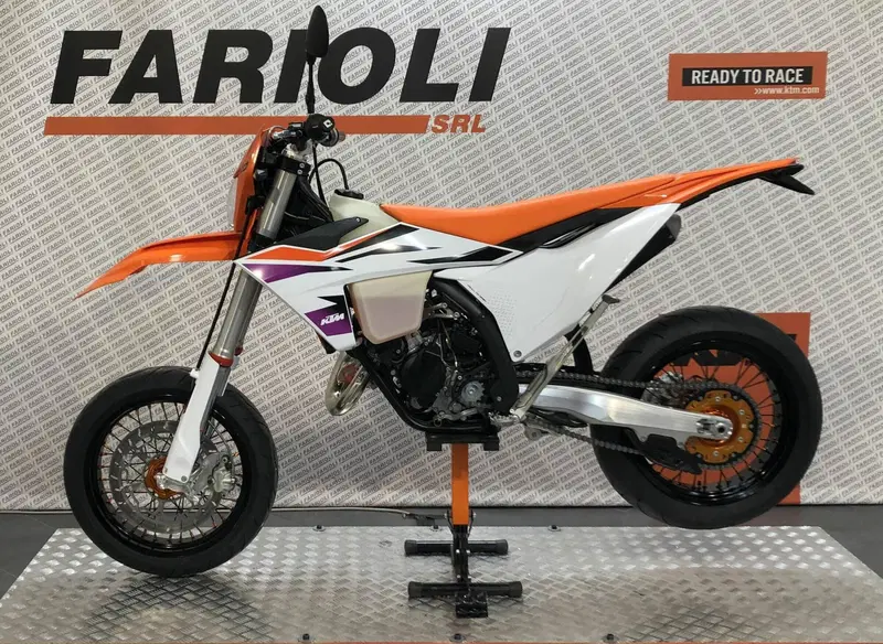 KTM 125 XC-W (2025) (5)