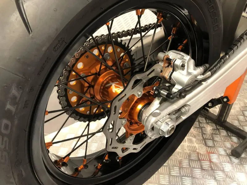 KTM 125 XC-W (2025) (9)