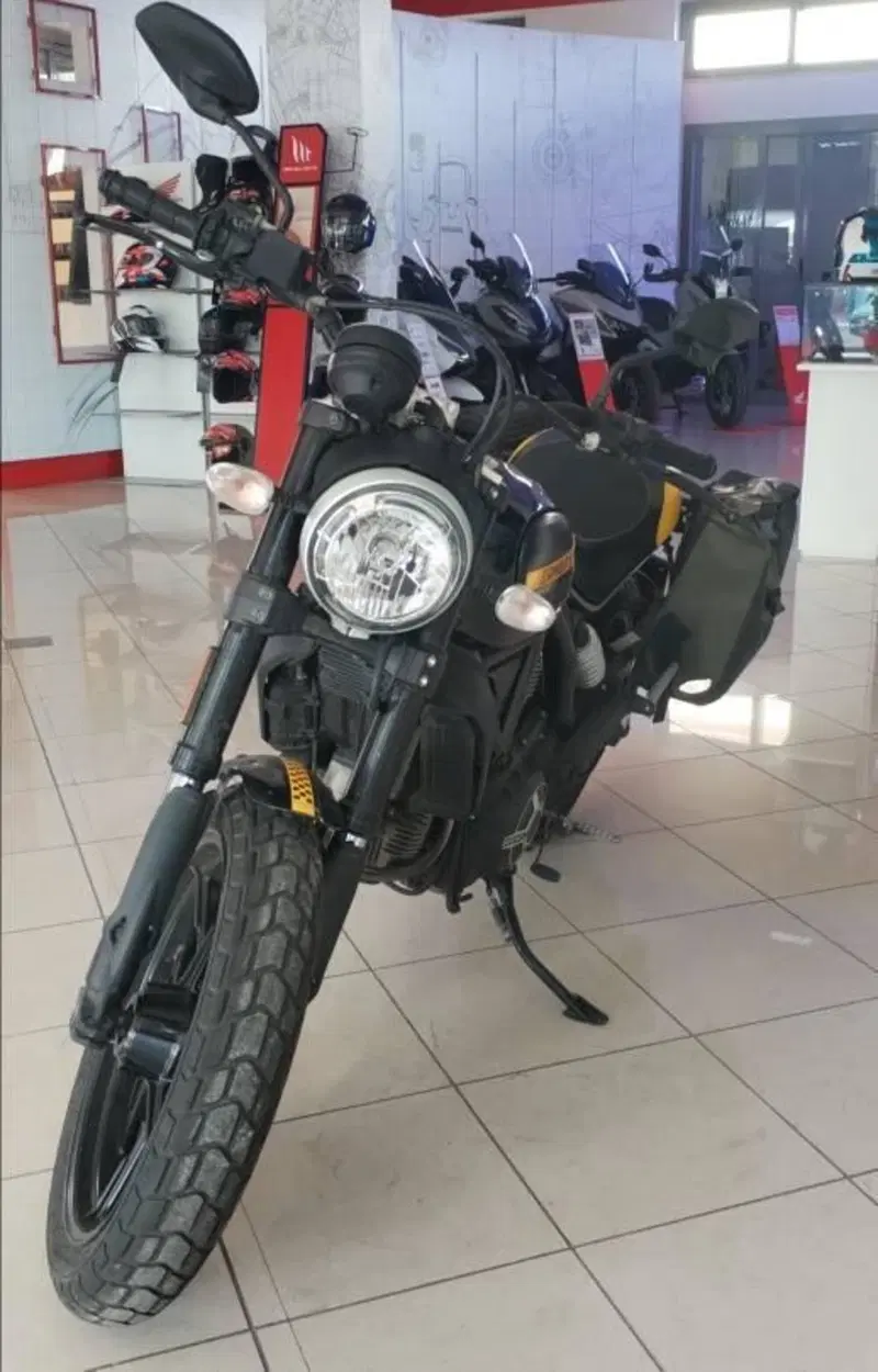 Ducati Scrambler 800 Full Throttle (2017 - 21) (5)