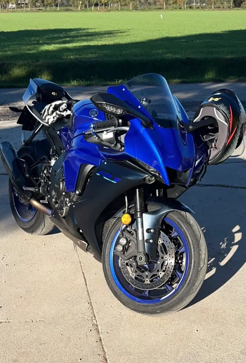 Yamaha YZF R1 (2020 - 25)