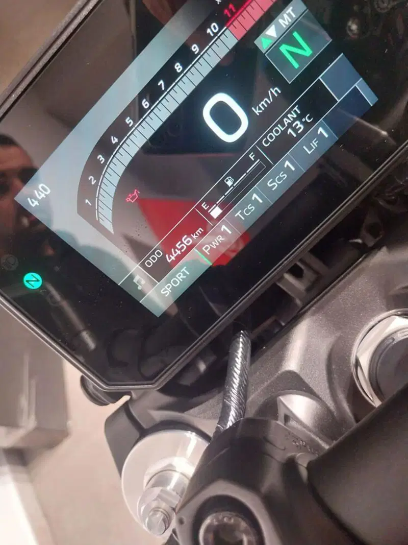 Yamaha MT-09 (2024 - 26) (4)