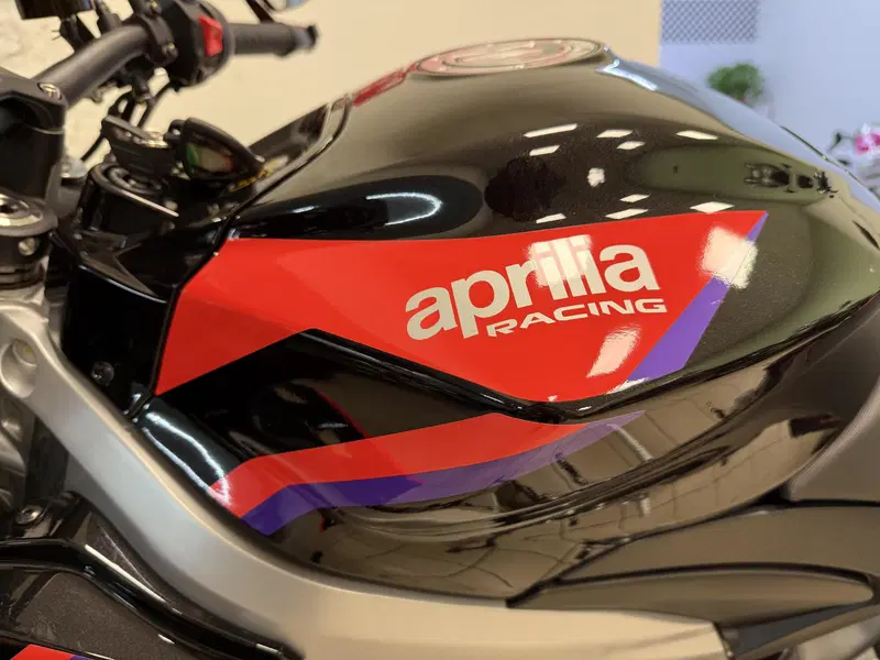 Aprilia Tuono 660 Factory (2022 - 24) (4)