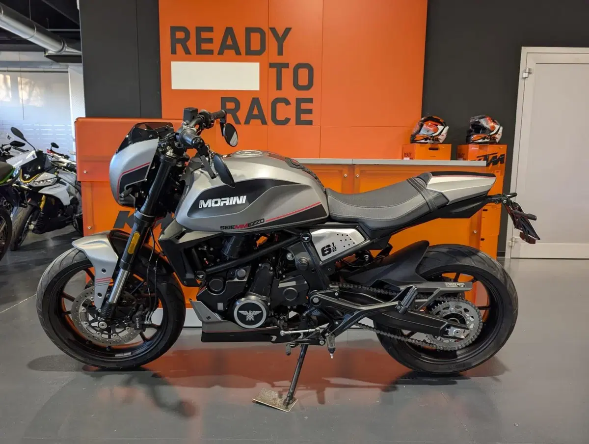 Moto Morini SEIEMMEZZO SCR (2022 - 26) (2)