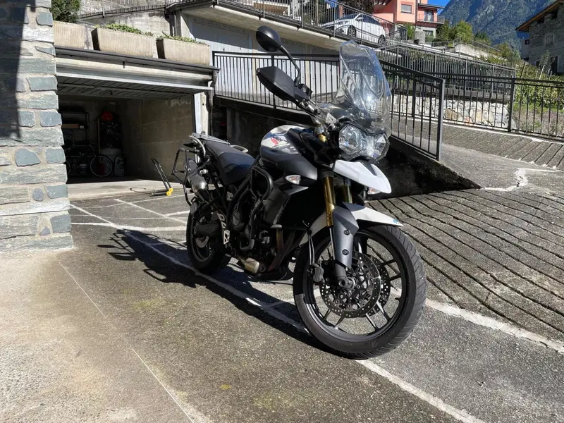 Triumph Tiger 800 ABS (2010 - 14) (2)