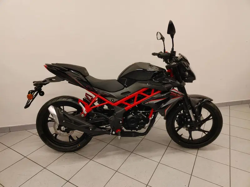 Benelli BN 125 (2026) (2)