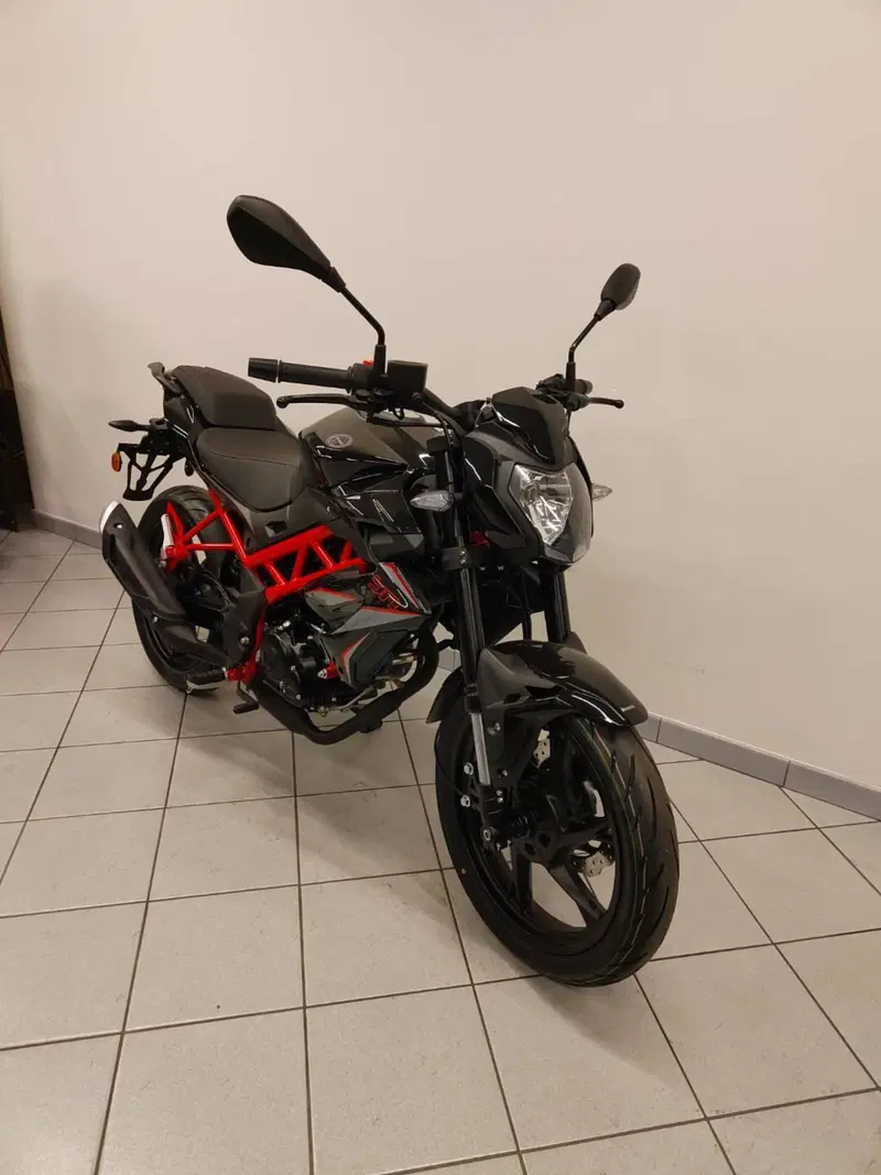 Benelli BN 125 (2026) (5)