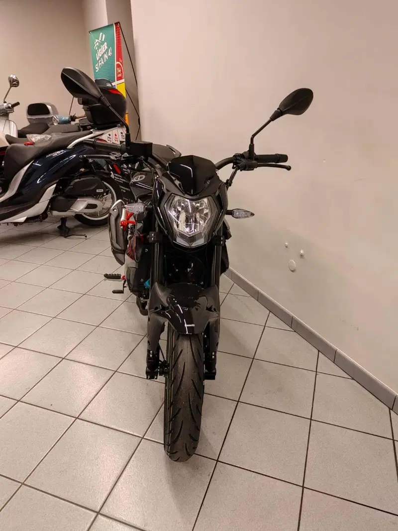 Benelli BN 125 (2026) (7)
