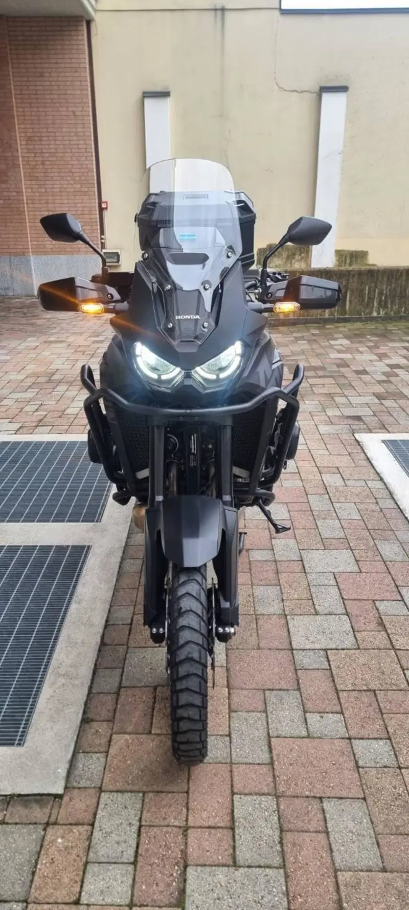Honda Africa Twin CRF 1100L Urban DCT (2022 - 23)