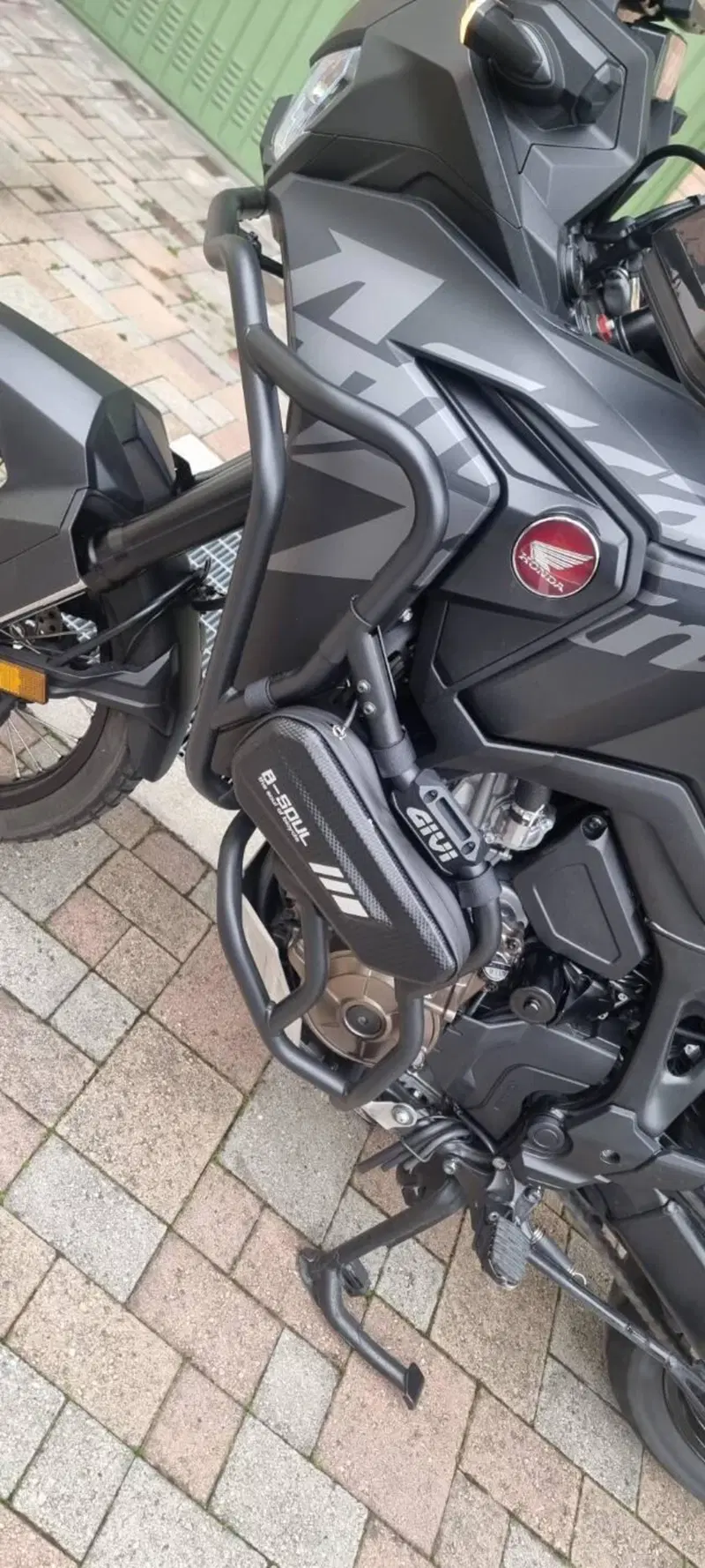 Honda Africa Twin CRF 1100L Urban DCT (2022 - 23) (8)